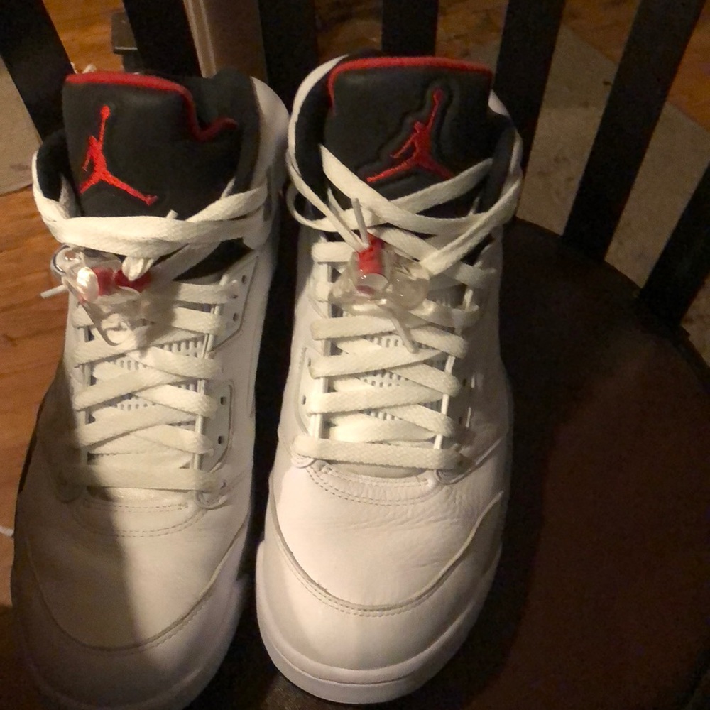 Jordan 5 white good condition read description